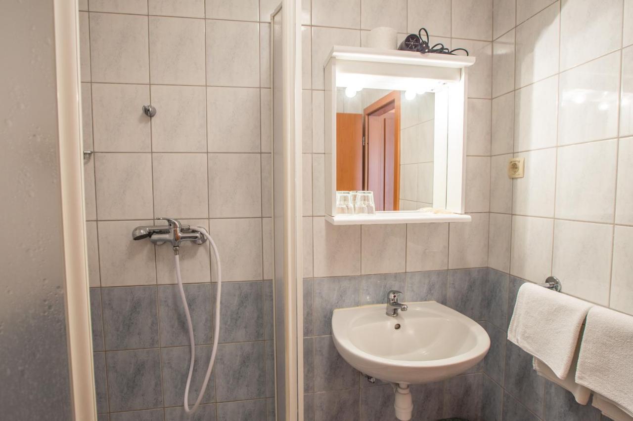 Guesthouse Beno Starše Exteriér fotografie