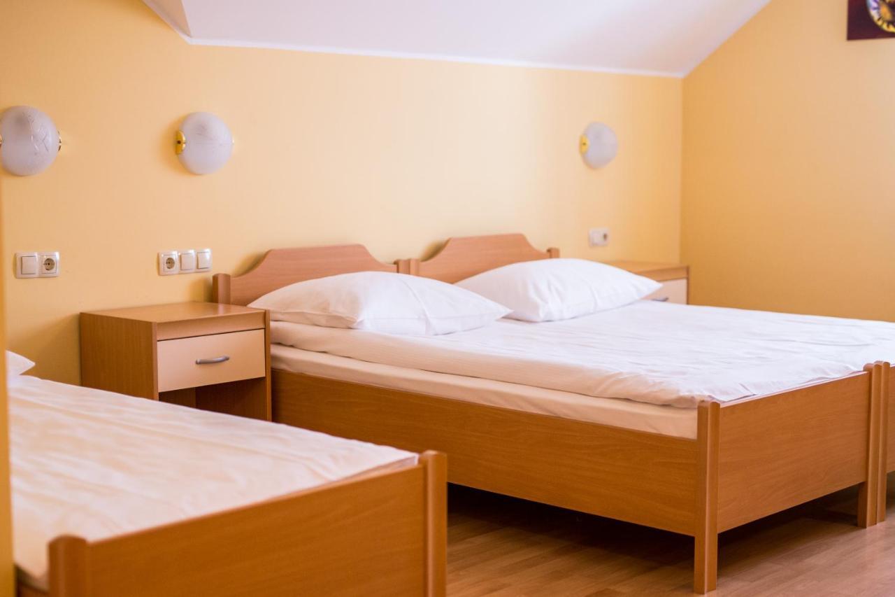 Guesthouse Beno Starše Exteriér fotografie