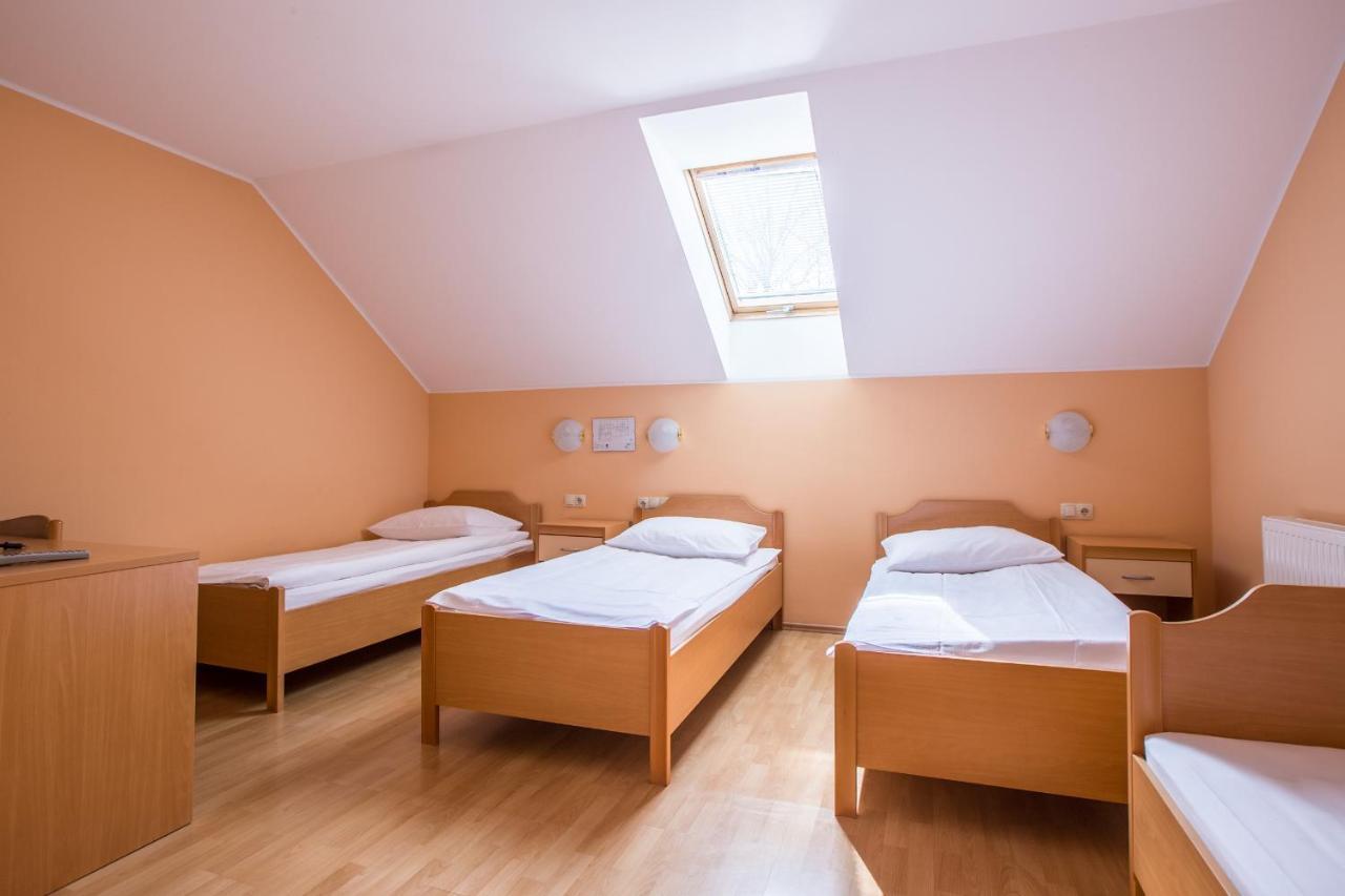 Guesthouse Beno Starše Exteriér fotografie