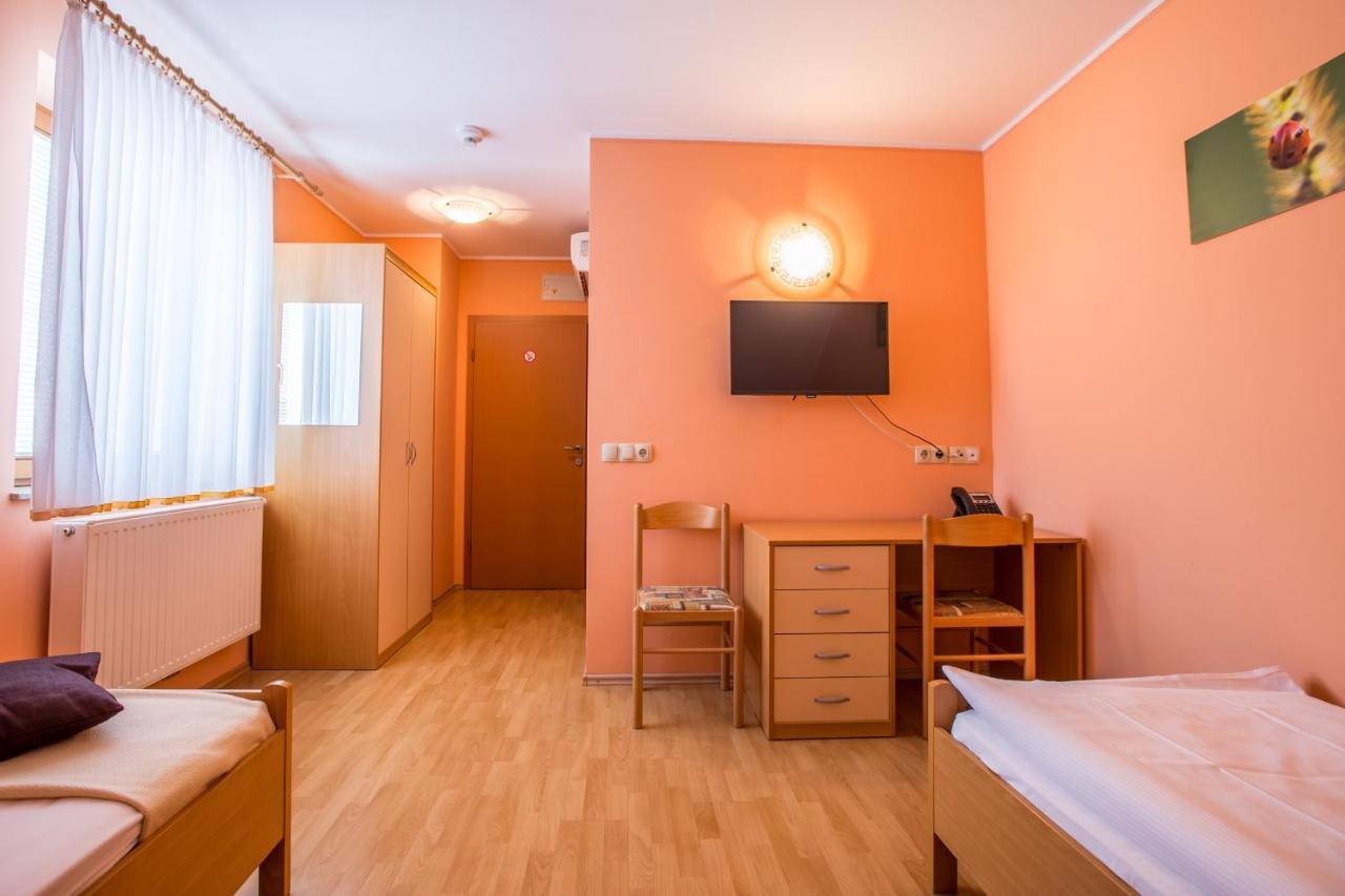 Guesthouse Beno Starše Exteriér fotografie