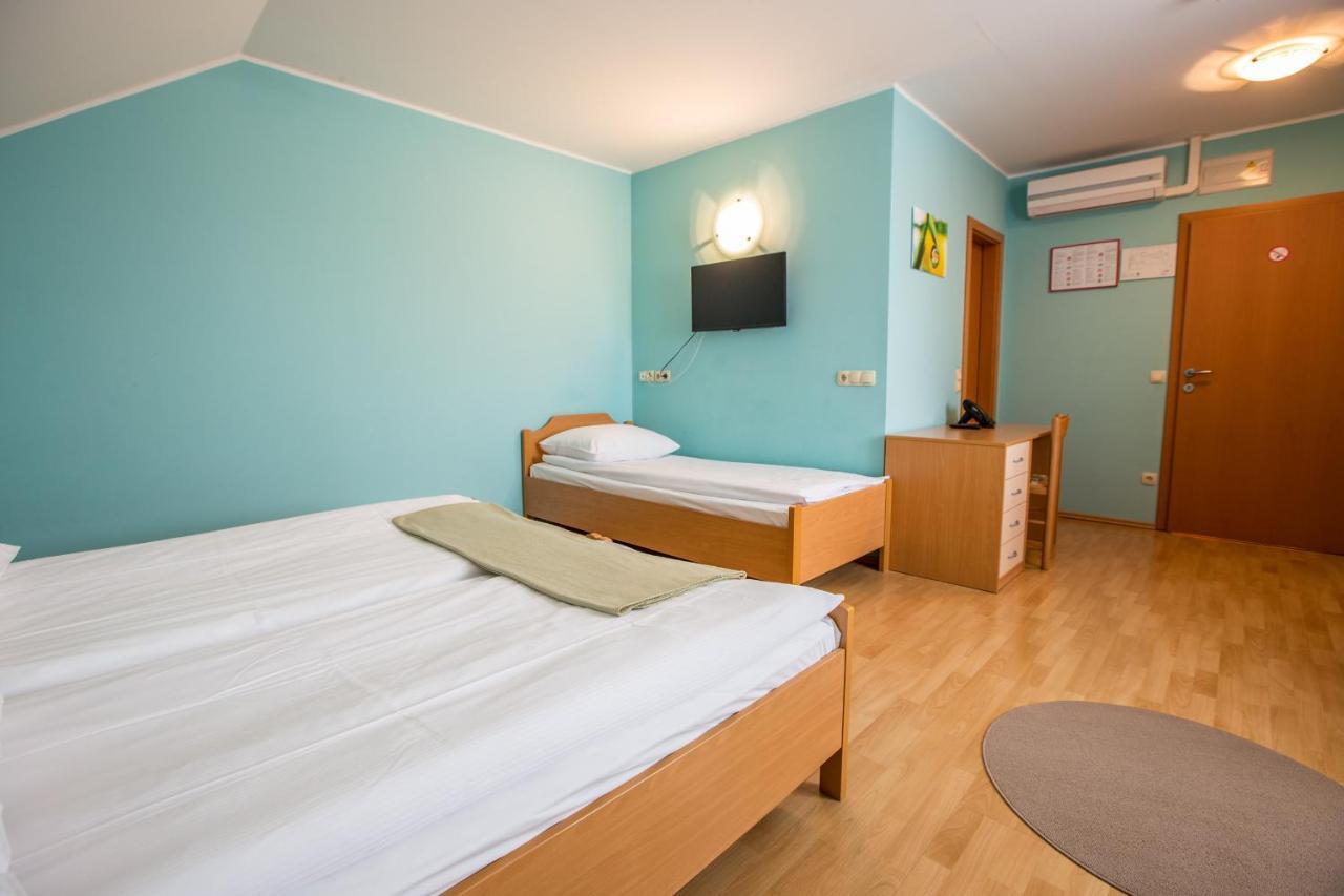 Guesthouse Beno Starše Exteriér fotografie