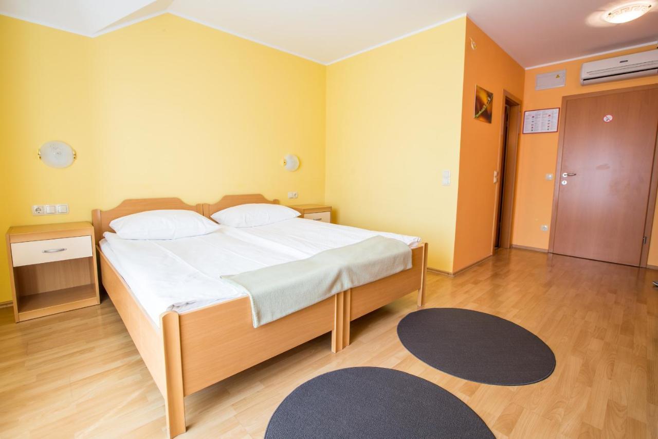 Guesthouse Beno Starše Exteriér fotografie
